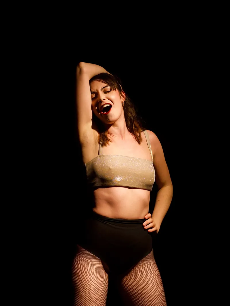Cabaret des Muses, solo